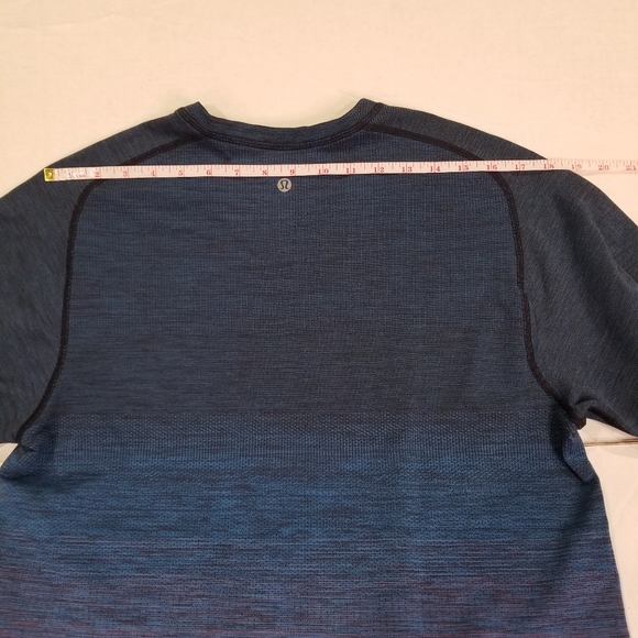 Lululemon Metal Vent Tech Short Sleeve V-Neck T-Shirt Large L Blue Red Gradient - Picture 7 of 8